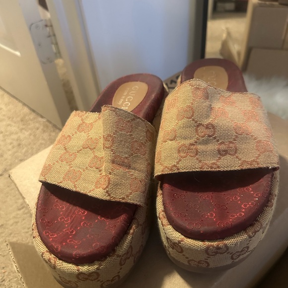 Gucci GG Canvas Slides - Picture 3 of 4